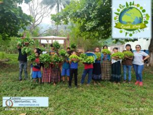 Students of Sisbilhá School delight at the fruits of their labor